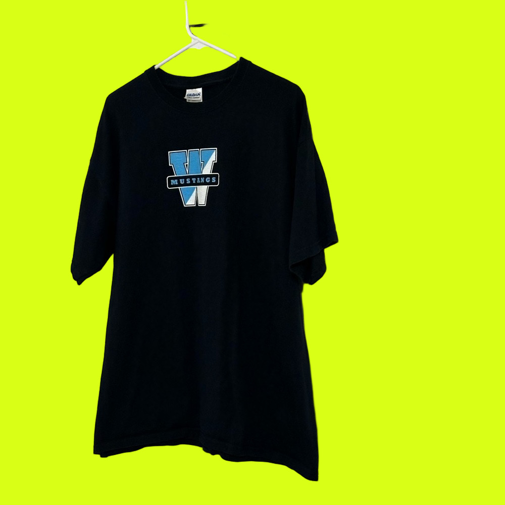 Support your local team with a We are Wright tee, size XL.